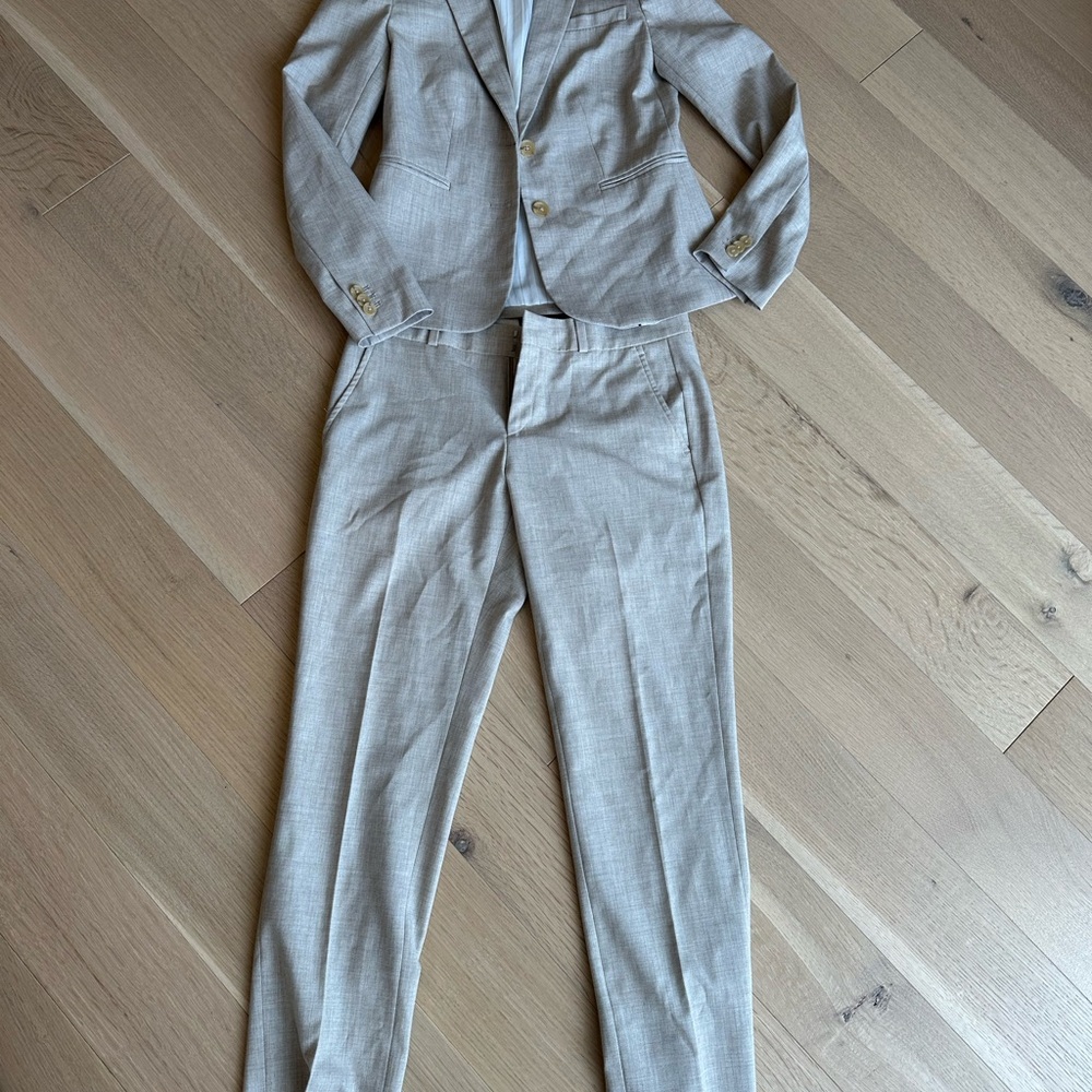 Banana Republic Women's Tan Suit Set, jacket 0P(petite), pants 4p (petite)